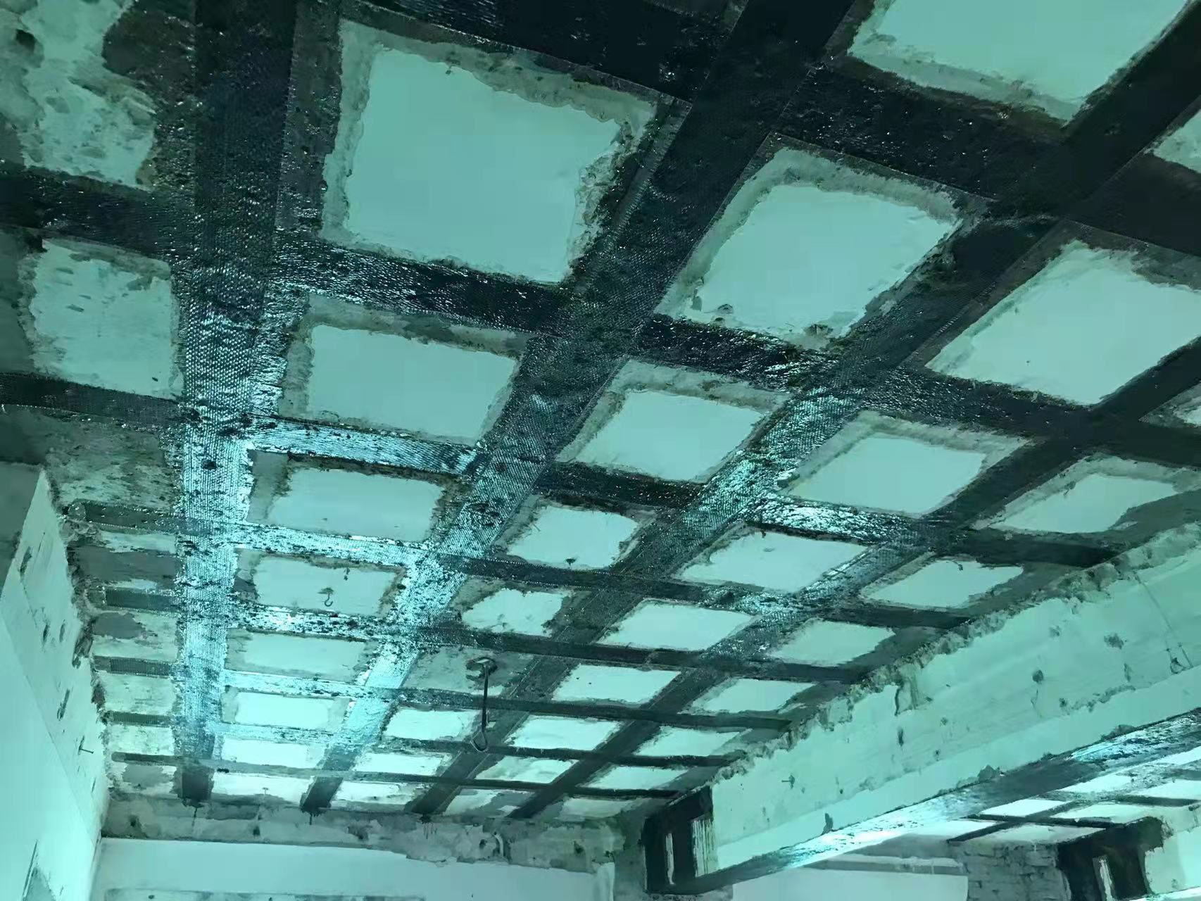 锦江粘碳纤维布施工工艺
